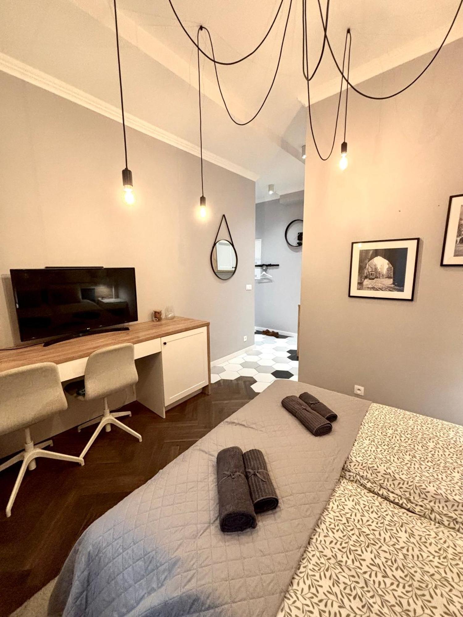 The Vinci Residence, Old Town *